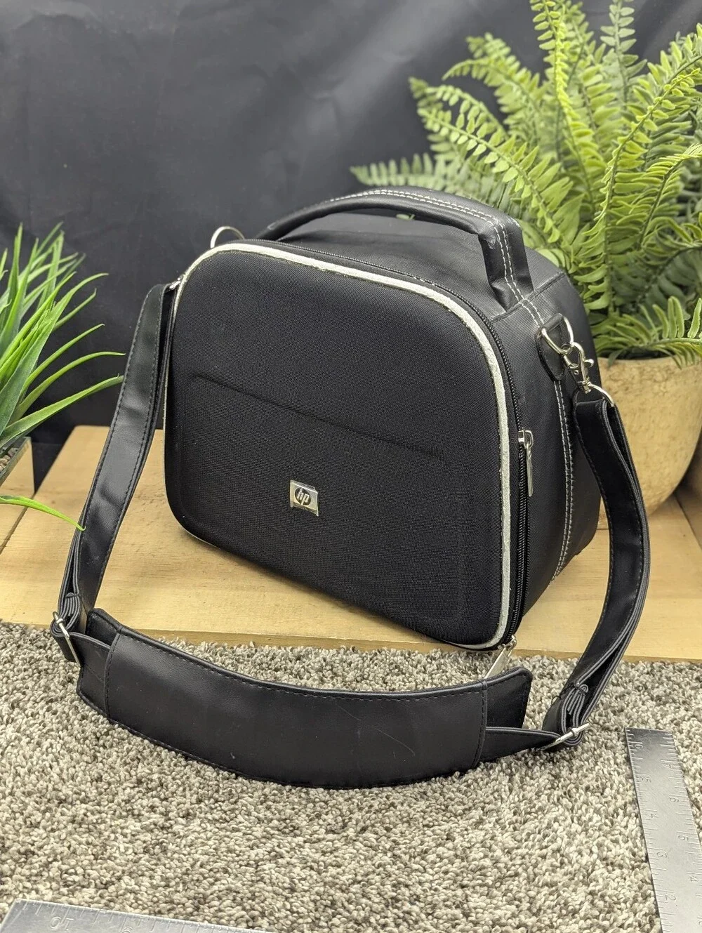 HP Carry Bag Perfect For A Thermal Printer And Labels For The Business On The Go